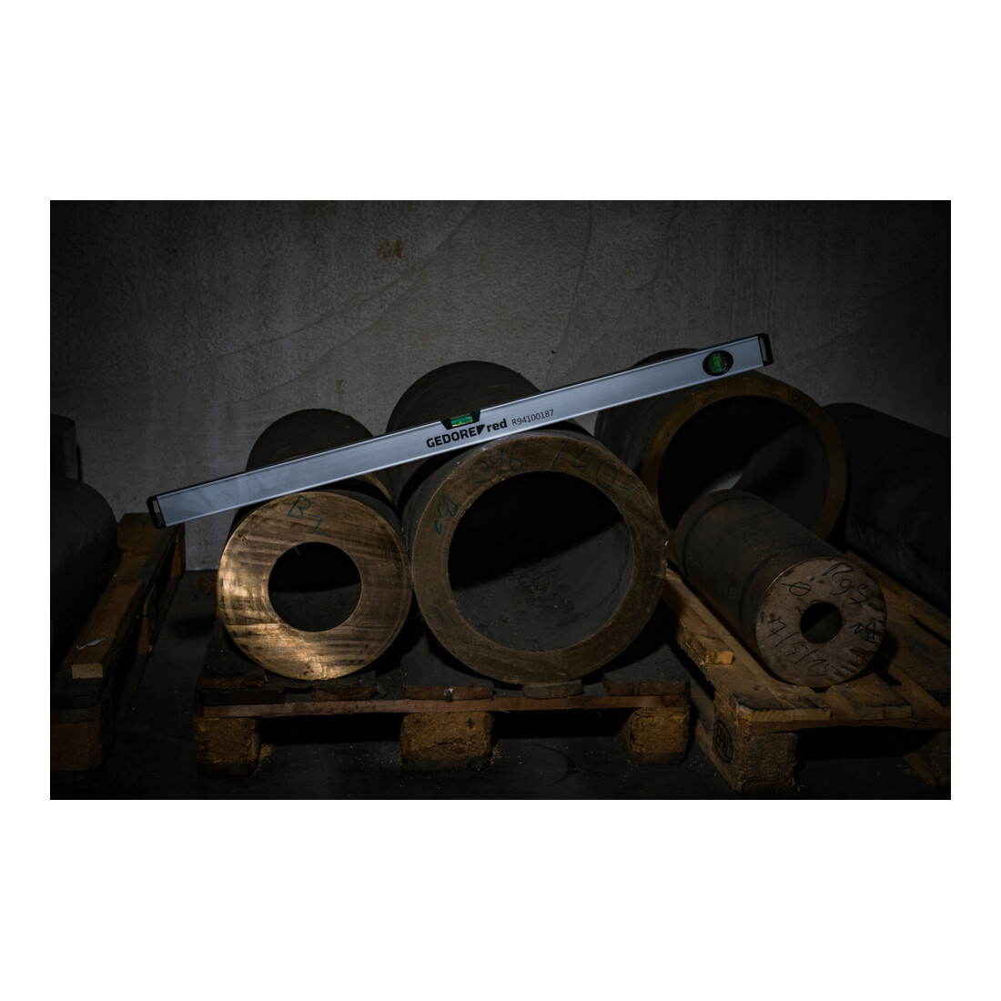 Gedore red Niveau à bulle magnétique, 1000 mm de long, avec niveau vertical et horizontal, précision de mesure +/- 0,5 mm/m, R94100187