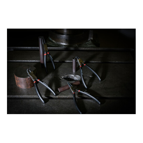 Gedore red Set di pinze per anelli di sicurezza diritte+ang. 90° 4 pz.