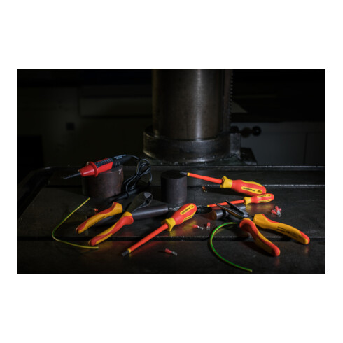 Gedore red VDE Tournevis cruciforme PZ1, tournevis isolé 1000 V, longueur 180 mm, acier, R39300115