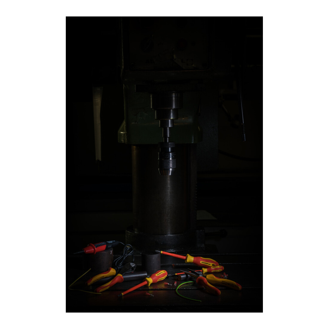 Gedore red VDE Tournevis cruciforme PZ2, isolé 1000 V, longueur 210 mm, acier, R39300219