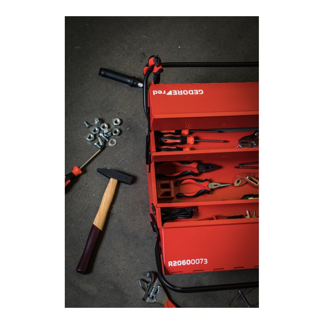 Gedore red Werkzeugkasten, 5 Fächer, groß, leer, Maße (LxBxH): 260x535x210 mm, rot, Stahlblech, Sortierbox, R20600073