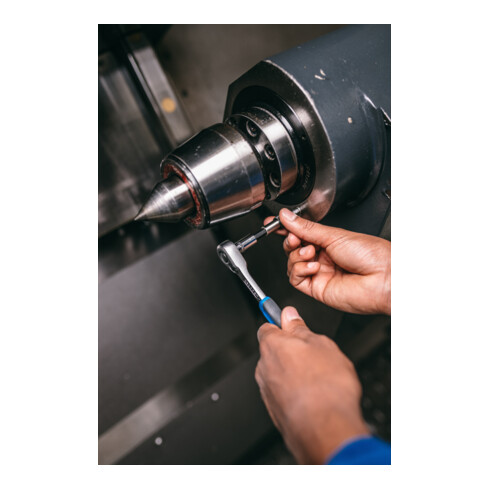 Gedore Umschaltknarre, für 1/4 Zoll, 6,3 mm Antrieb, 9° Rückschwenkwinkel, 127 mm lang, 2K-Griff, 2093 U-20