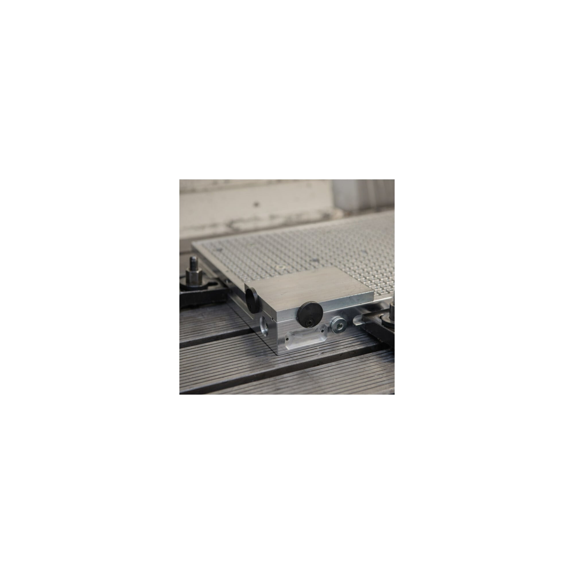 Gelenkhakenschlüssel 35-60x4mm m.Zapfen i.Brünierton angelassen ; AMF