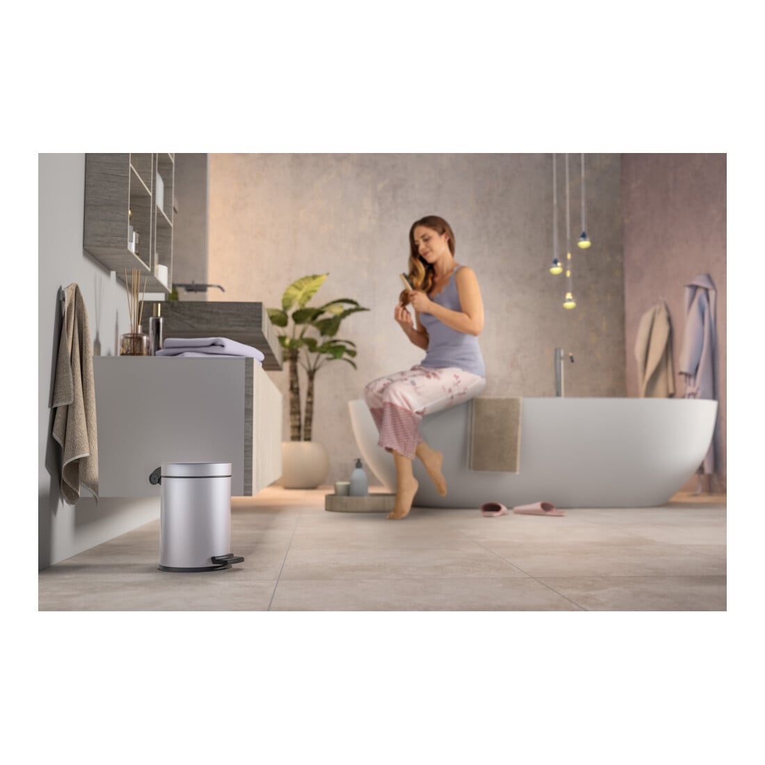 Hailo Solid 4, Tret-Kosmetik-Mülleimer, 4 l Silber