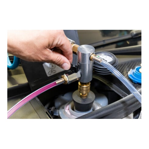 HAZET Appareil de remplissage à vide du radiateur 4801-1