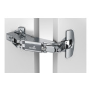Hettich Sensys Weitwinkelscharnier, mit Null-Einsprung, mit integrierter Dämpfung Sensys 8657i, vernickelt, halb vorliegend, Öffnungswinkel 165 Grad, Bohrbild TH 52 x 5,5 mm, zum Anschrauben-1