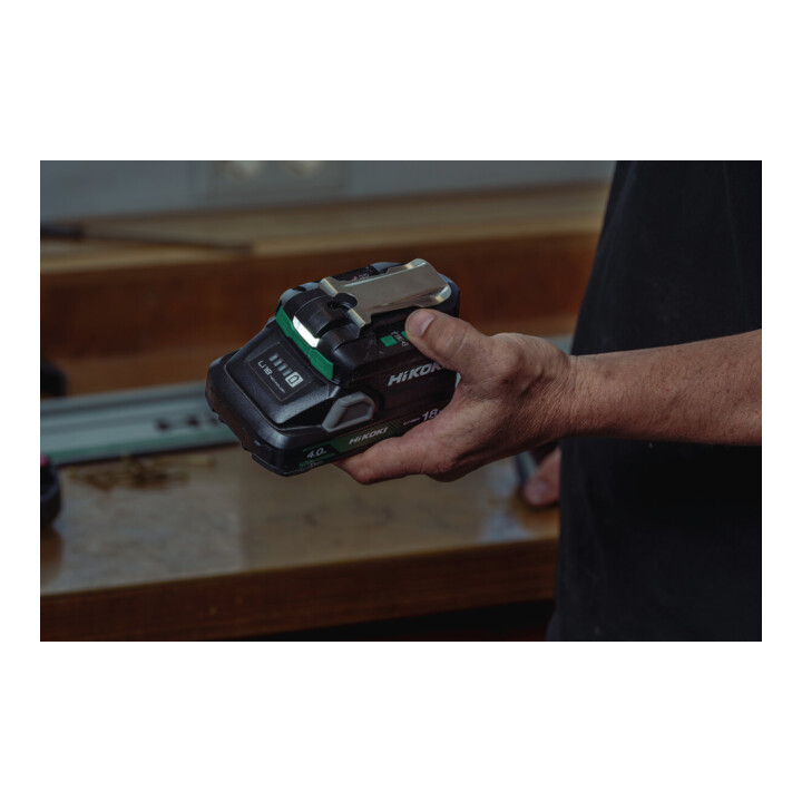 HiKOKI Ladegerät Power-Charger UC18DAW4Z für 18 V und MULTI VOLT Akkupacks