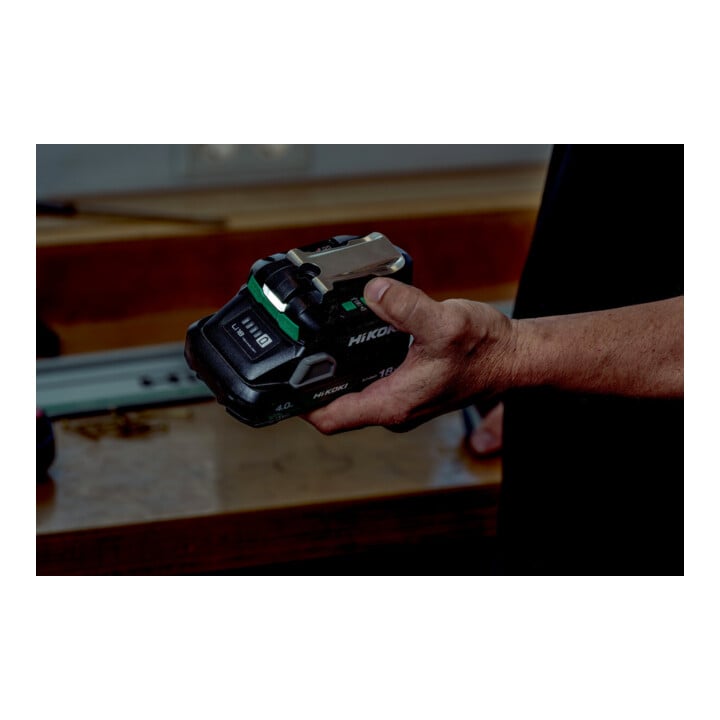 HiKOKI Oplader Power-Charger UC18DAW4Z voor 18 V en MULTI VOLT-accupacks