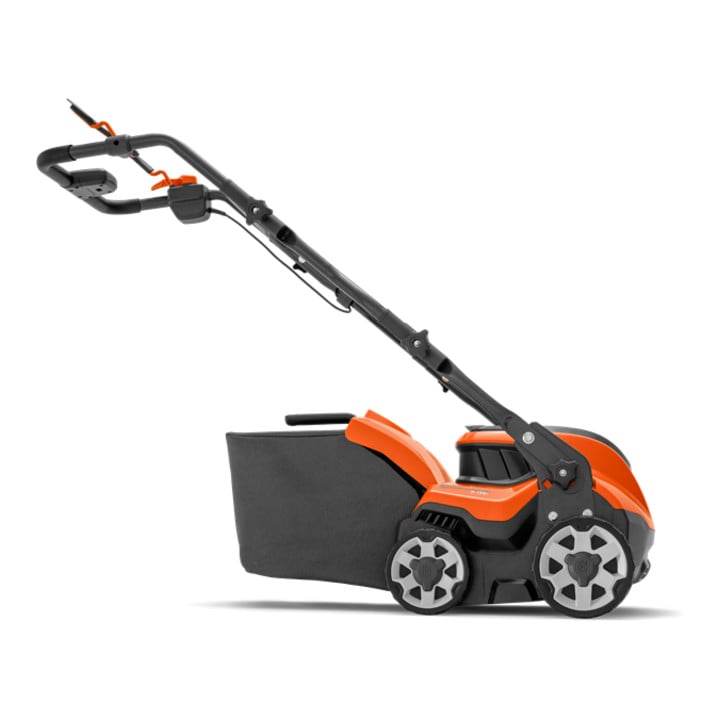 Husqvarna Akku-Vertikutierer S138i mit Akku 36V/4Ah und Ladegerät QC80