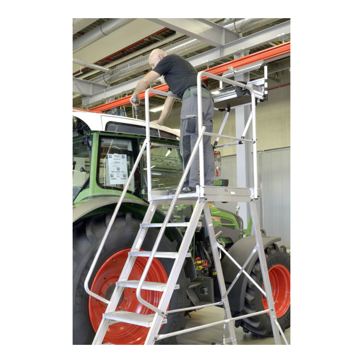 Hymer Podesttreppe fahrbar, einseitig begehbar, 7 Stufen