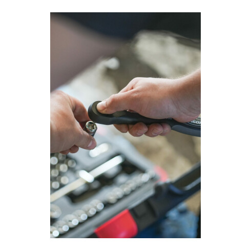 VIGOR Jeu de clés à douille 3/8" V2305N, carré creux et massif 10 mm, 61 pièces