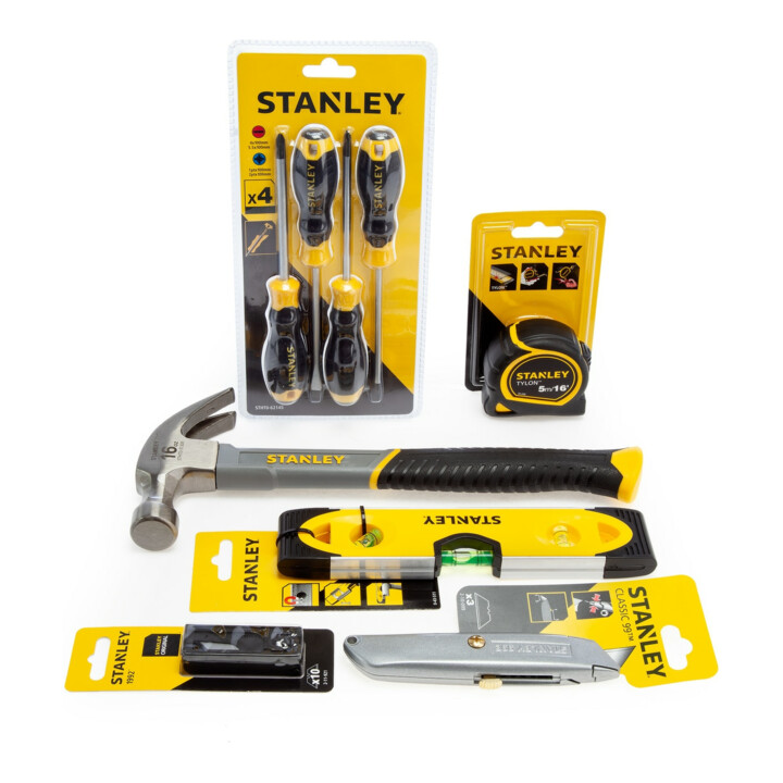 Jeu d'outils Stanley STHT77668-1 dans une mallette à outils