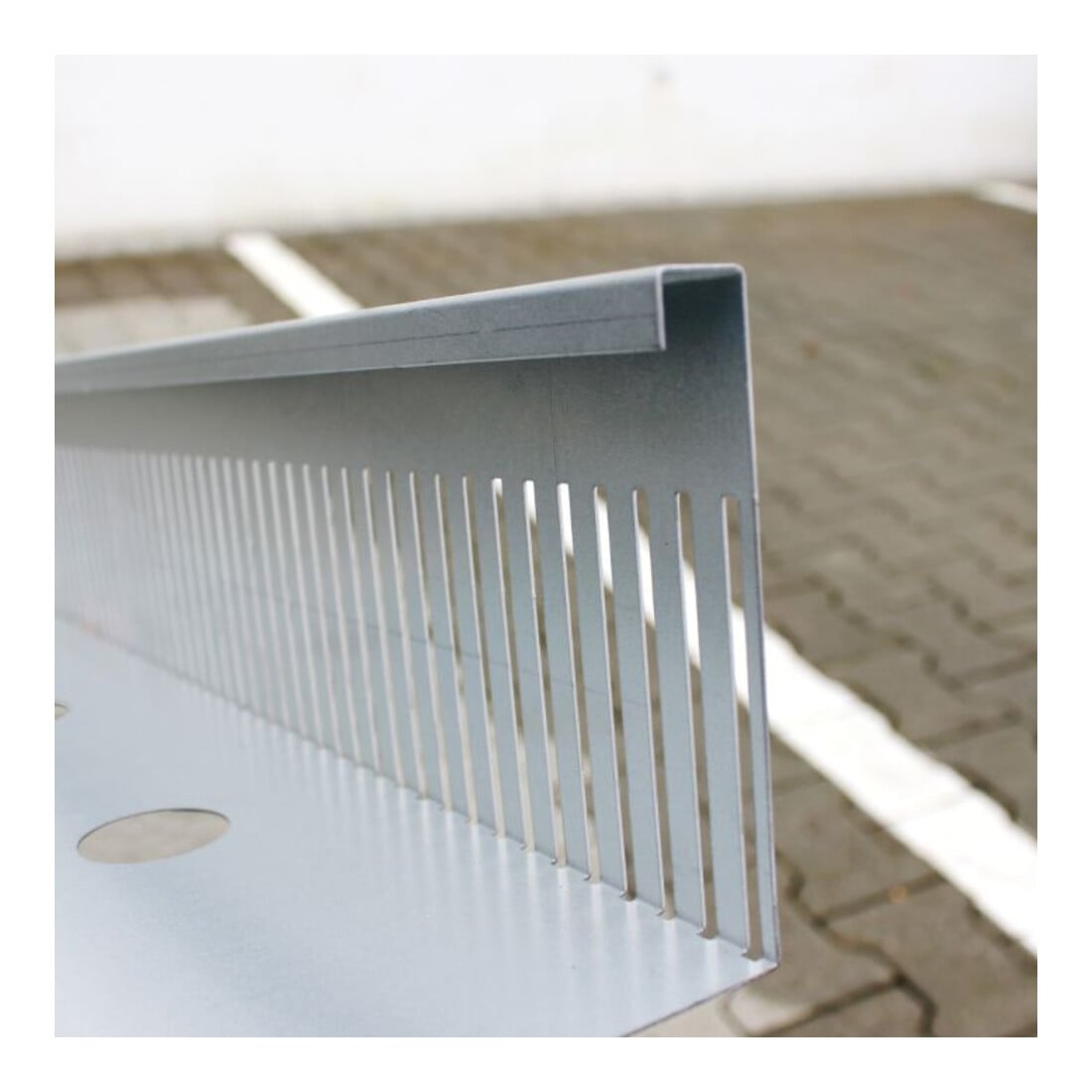 Kantfuchs24 Kiesfangleiste MAGNELIS Stahl (0,75mm) 100mm x 2,5m
