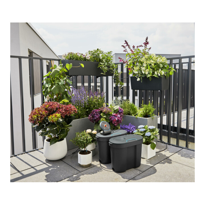 Kit d'arrosage de vacances GARDENA, réservoir d'eau inclus