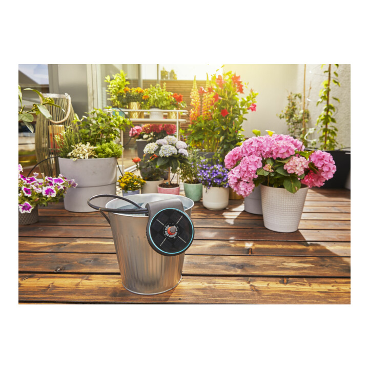 Kit d'arrosage solaire AquaBloom GARDENA