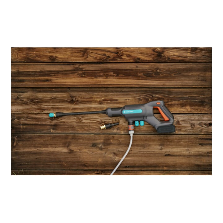 Kit de nettoyage moyenne pression sans fil AquaClean 24/18V P4A Premium Ready-To-Use GARDENA
