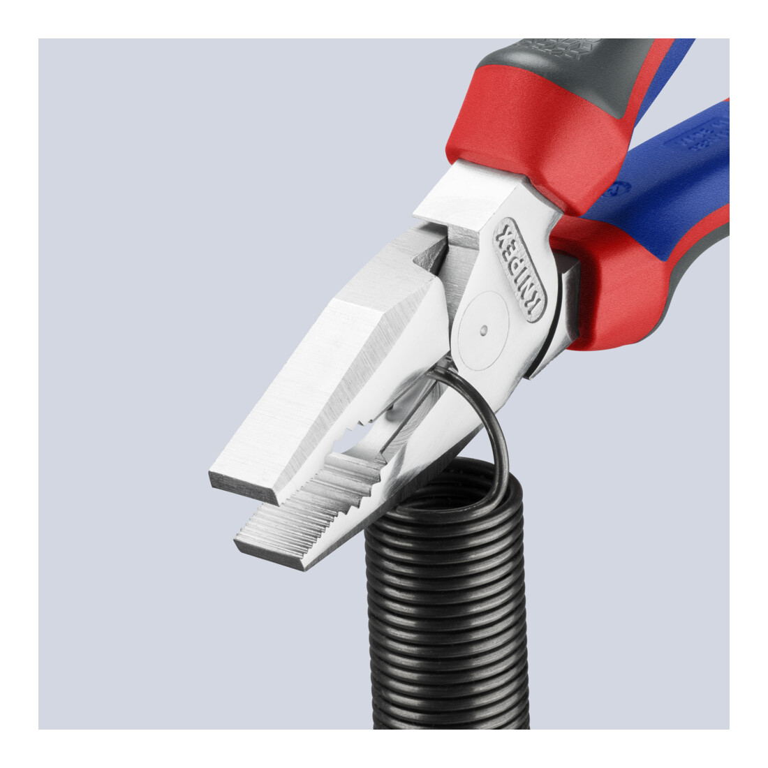 Knipex Kraft-Kombizange verchromt mit Mehrkomponenten-Hüllen