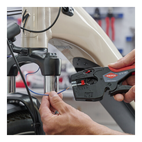 KNIPEX 12 72 190 NexStrip® Elektriker-Multiwerkzeug mit rutschhemmenden Kunststoff-Hüllen 190 mm