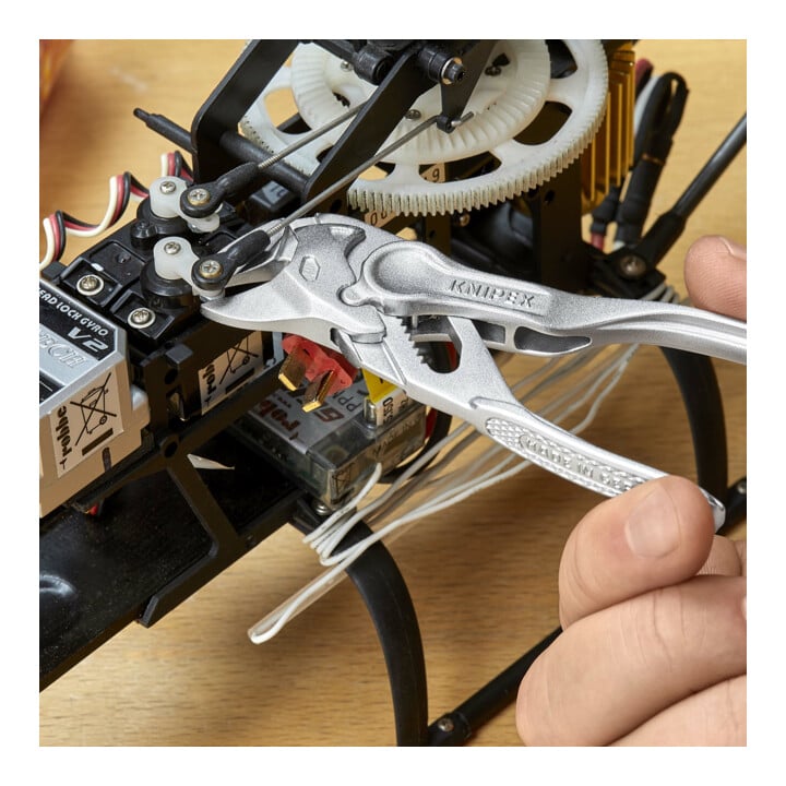 KNIPEX 86 04 100 BK Zangensleutel XS Tang en moersleutel in één gereedschap, geperste, ruwe verchroomde oppervlakte, 100 mm