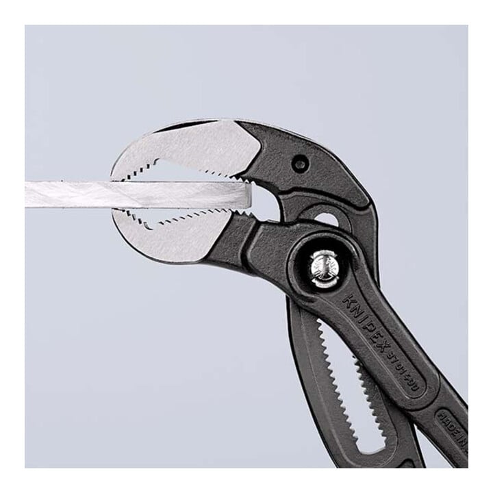 KNIPEX 87 01 400 Cobra® XL Rohr- und Wasserpumpenzange mit rutschhemmendem Kunststoff überzogen grau atramentiert 400 mm