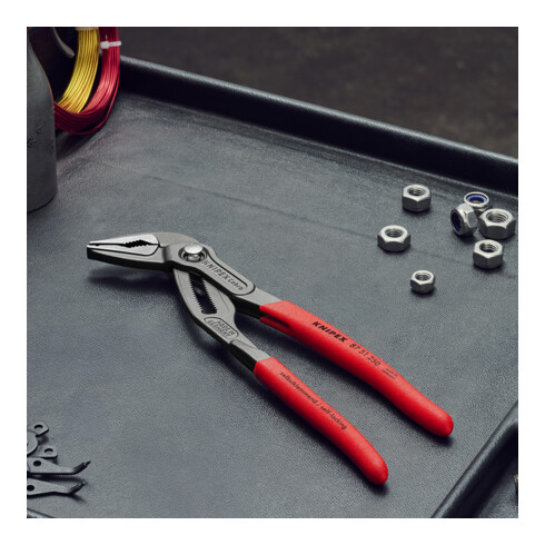 KNIPEX 87 51 250 Cobra® ES Wasserpumpenzange extra-schlank mit rutschhemmendem Kunststoff überzogen grau atramentiert 250 mm