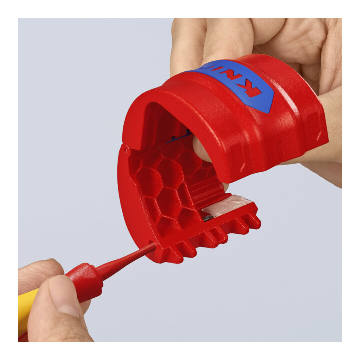 KNIPEX 90 22 10 BK BiX® Schneider für Kunststoffrohre und Dichthülsen 72 mm