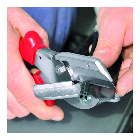 KNIPEX 94 35 215 Gehrungsschere für Kunststoff- und Gummiprofile mit Kunststoff-Hüllen verchromt 215 mm