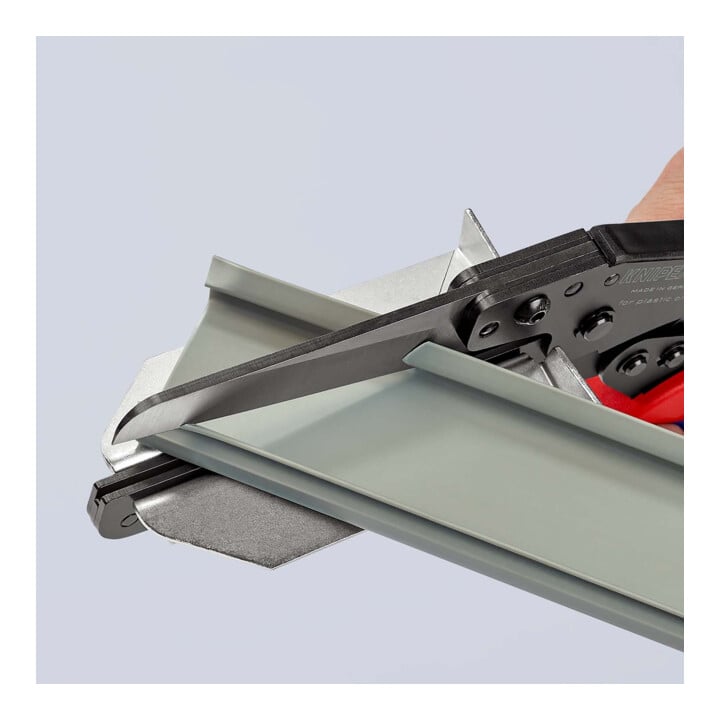 KNIPEX 95 02 21 Schaar voor kunststoffen ook voor kabelgoten 275 mm