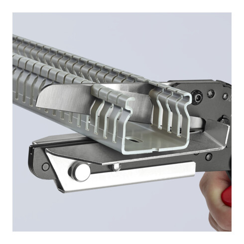 KNIPEX 95 02 21 Schere für Kunststoffe auch für Kabelkanäle 275 mm