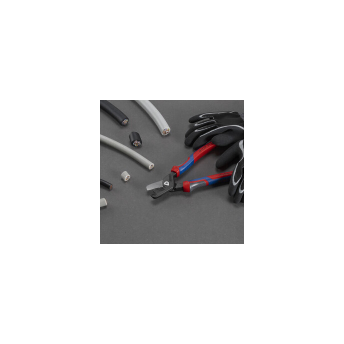 KNIPEX Cisailles à câbles avec poignées multi-composants 225 mm
