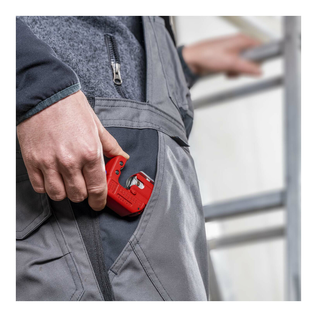 KNIPEX Coupe-tube pour cuivre, laiton et acier inoxydable 3-30 mm