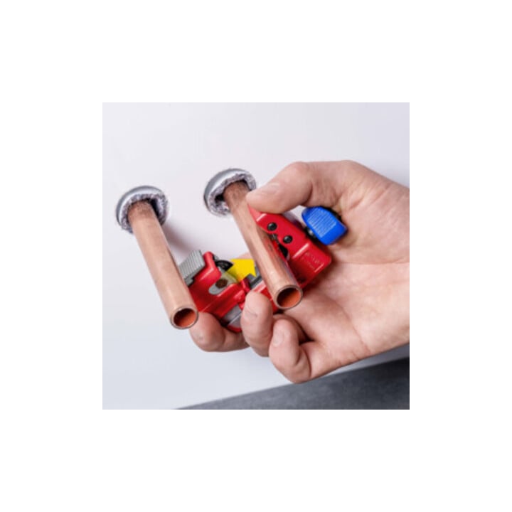 KNIPEX Coupe-tube pour cuivre, laiton et acier inoxydable 3-30 mm