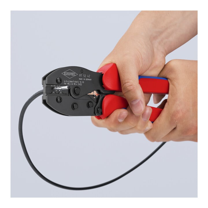 Knipex Pince à sertir PreciForce 250 mm pour MC4 / MC4 EVO2 4/6 mm²