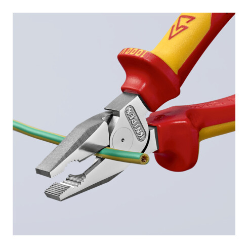 Pince combinée à force Knipex isolée avec des manchons multicomposants, testée VDE