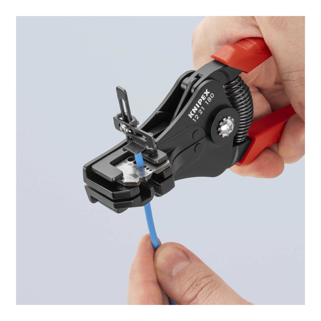KNIPEX Pinza spelafili con lame sagomate 180mm, valori di spelatura 0,5-6mm²