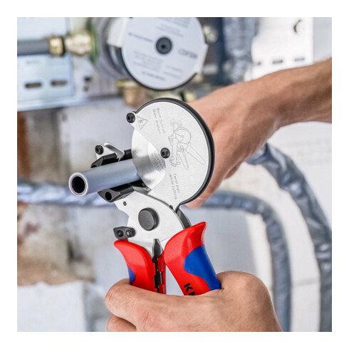 KNIPEX 90 25 25 Rohrschneider für Verbund- und Kunststoffrohre mit Mehrkomponenten-Hüllen verchromt 210 mm