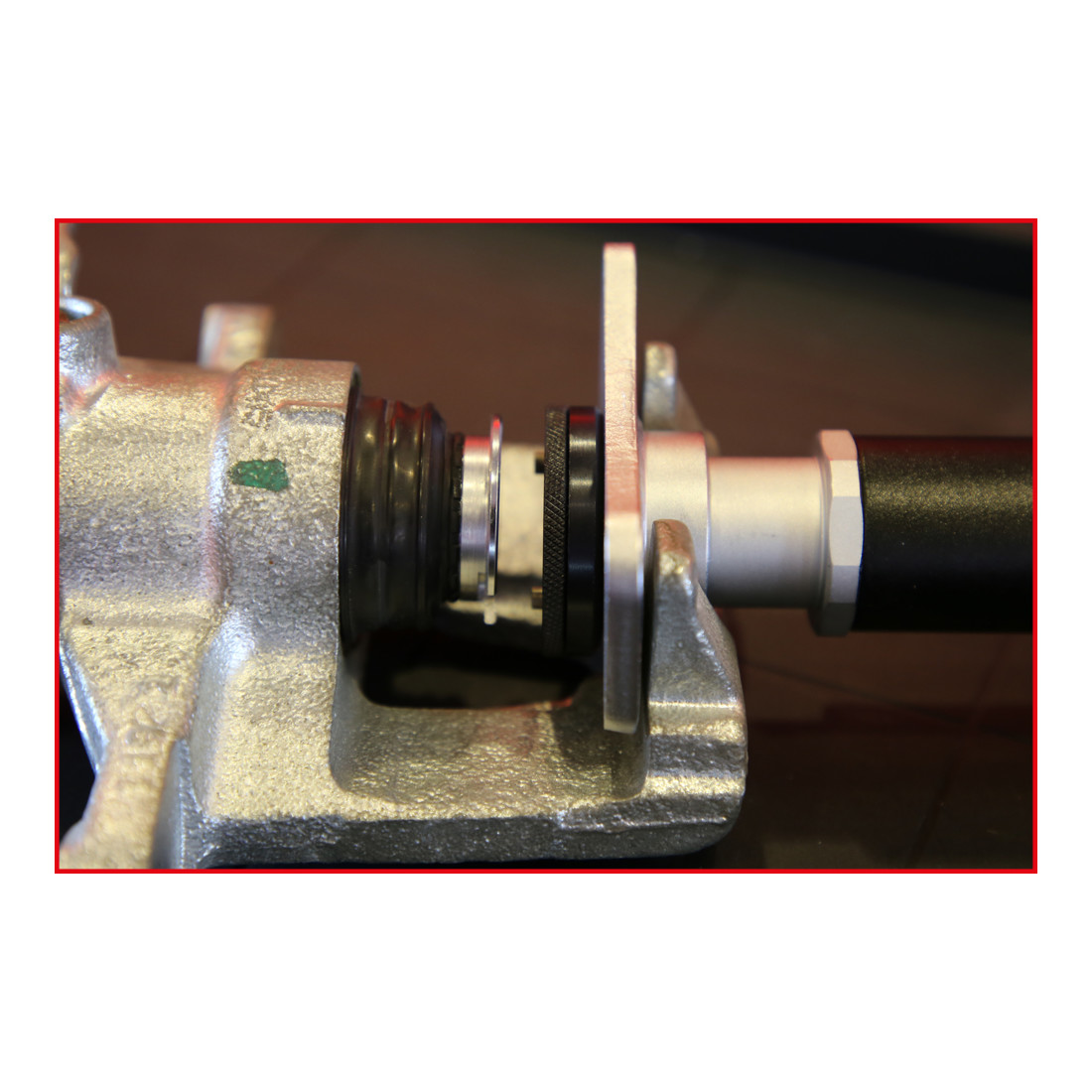 KS Tools Adaptateur de repousse-piston pneumatique pour espaces restreints, 260 mm