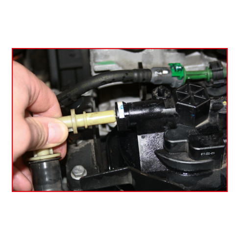 KS Tools benzineleiding tang, schuin, 220mm