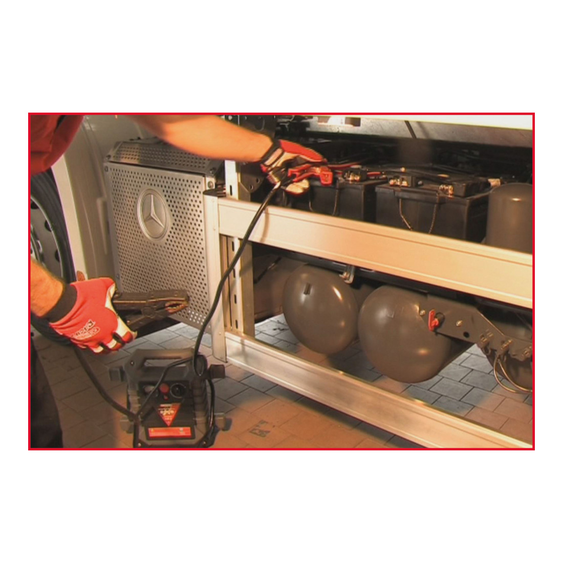 KS Tools Booster per batteria 12V + 24V, starter mobile 1400A