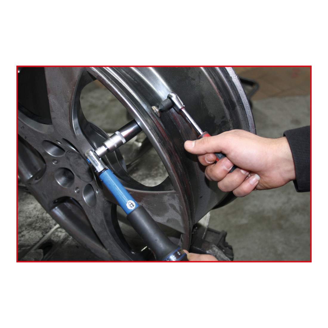 KS Tools Bussola a profilo speciale per valvole in acciaio