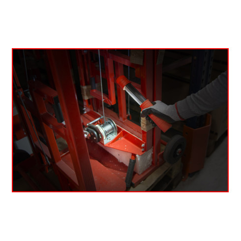 KS Tools STRIPE LED-Akku-Arbeitslampe, 2 Watt Stripe LED + 6 LED Kopflicht