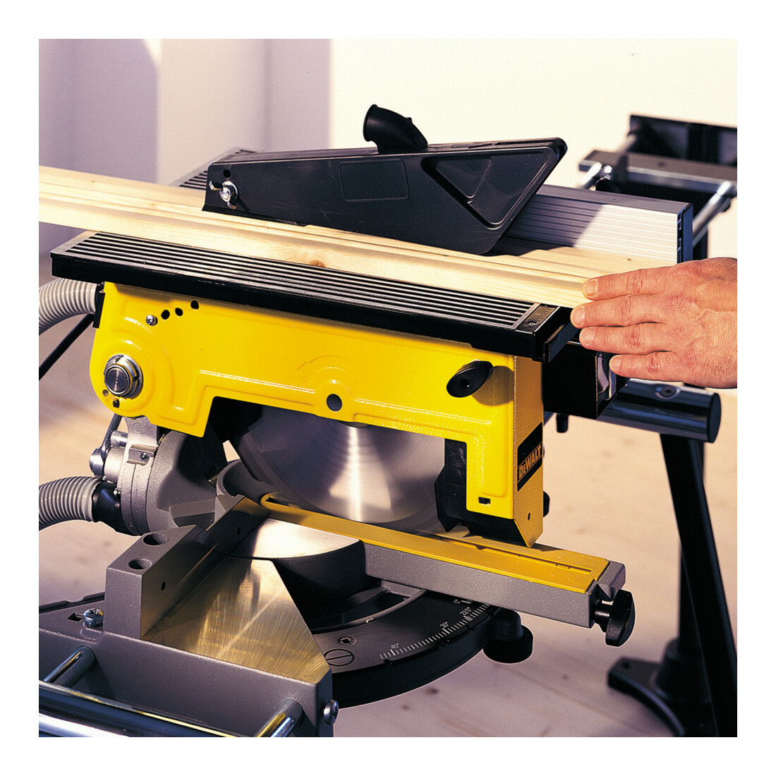 Lame de scie circulaire DEWALT fixe 260/30mm 48WZ