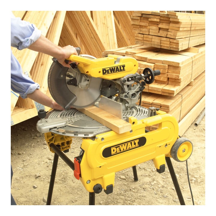 Lame de scie circulaire DEWALT fixe 305/30 mm 80TFZ DT4283-QZ