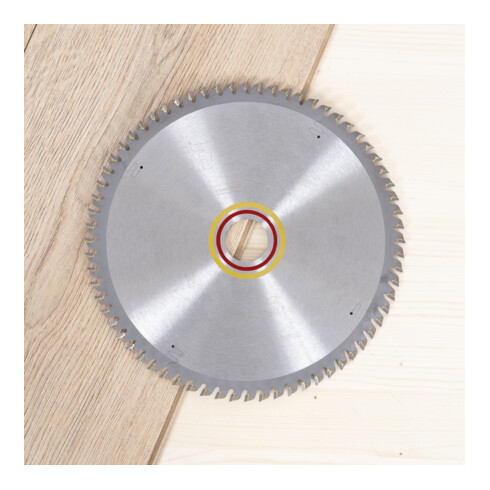 Lame de scie circulaire STIER Professional bois 225 x 2, 6 x 30 68 WZ