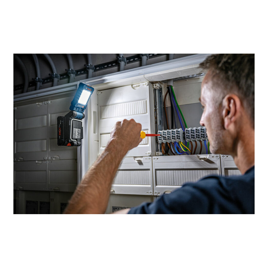 Lampe sans fil GLI 18V-800 Bosch