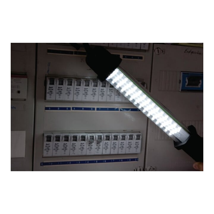 Lampe torche à accu à LED 60 LED NiMH SCHWABE AS