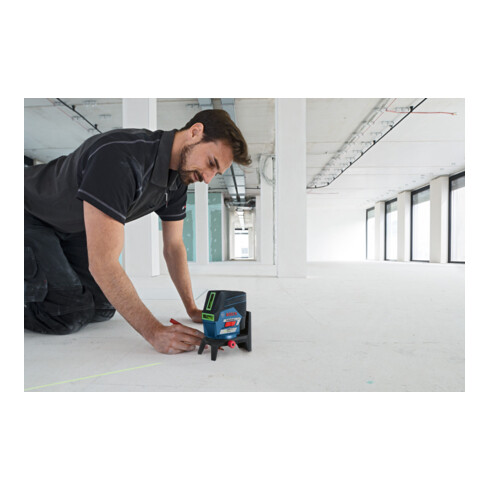 Laser à lignes croisées Bosch à nivellement automatique GCL 2-50CG