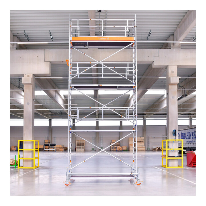 Layher Fahrgerüst Uni Standard P2 SAFETY PLUS Doppelgeländer 5,35 m Arbeitshöhe 7,35 m