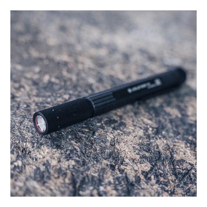 Ledlenser Lampe de poche P4 20-180 lumens