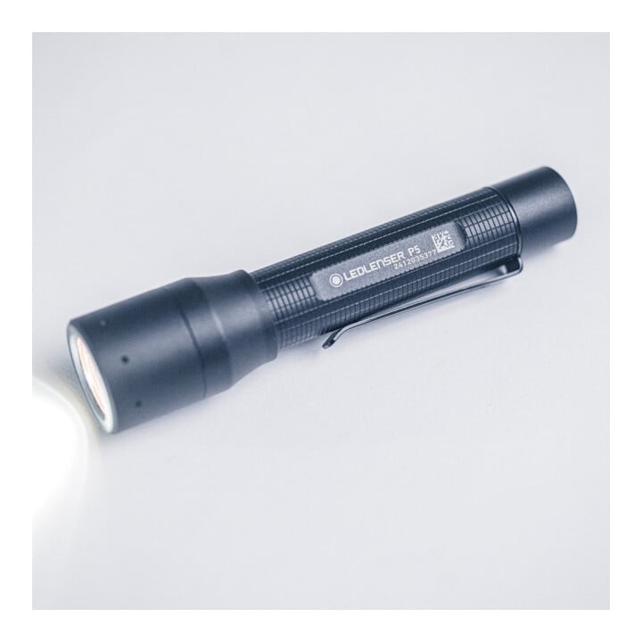 Ledlenser Lampe de poche P5 20-200 lumens